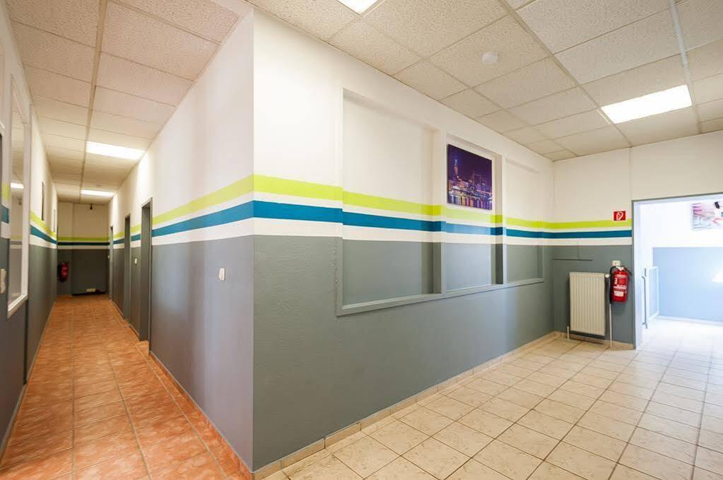 K 357 - Staffboarding - Personal- Und Monteurzimmervermietung Und Vermittlung In Hamburg Und Umgebung Hostel